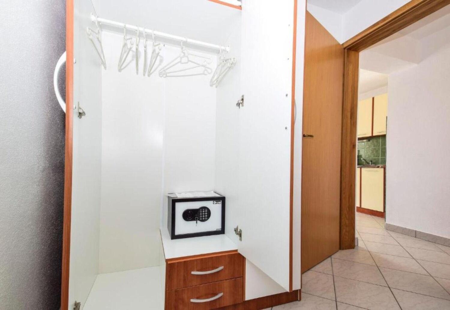 Apartments Marijan Драге Экстерьер фото